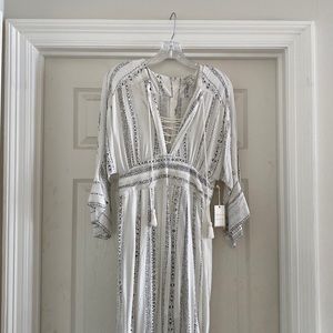 Forever 21 summer beach plunging dress coverup